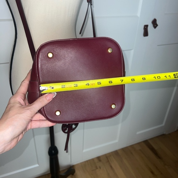 Tory Burch Miller Bucket Bag Deep Burgundy Rare Color Shoulder Bag Purse - Picture 8 of 17